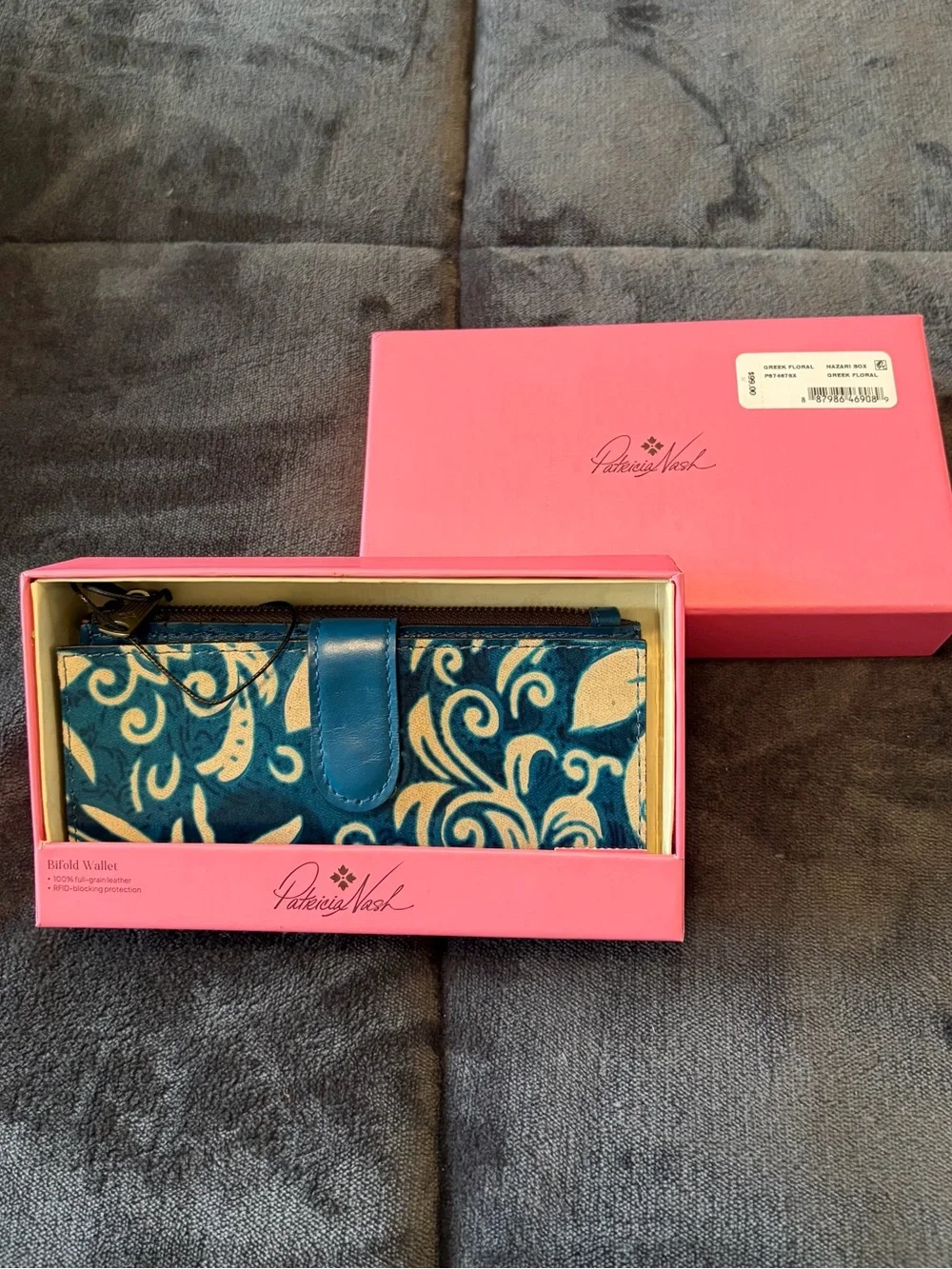 New Patricia Nash Nazari Blue Greek Floral Leather Wallet - in Box - Gift
